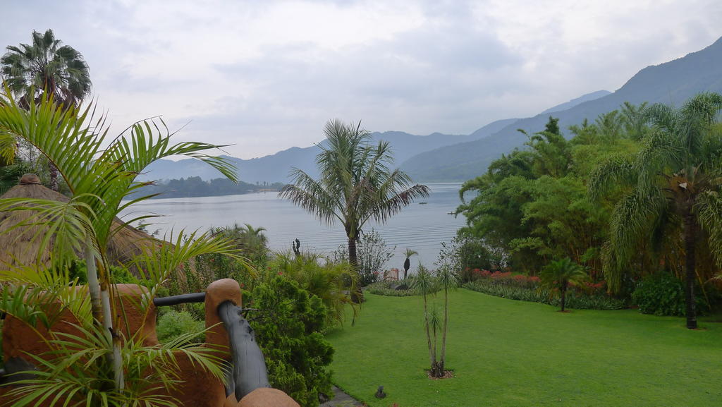 Hotel Y Restaurante Bambu Santiago Atitlán Esterno foto