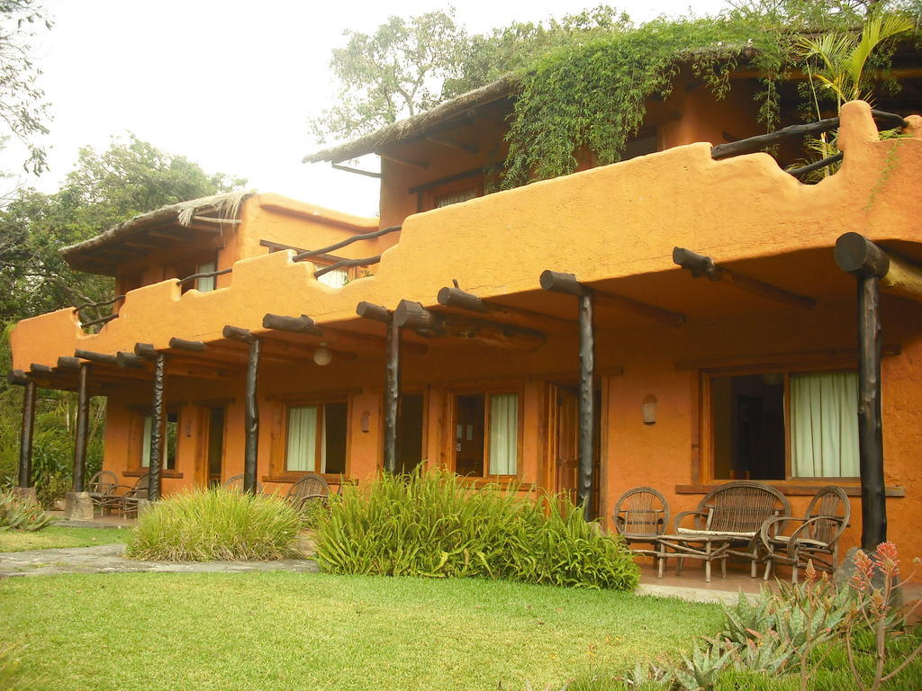 Hotel Y Restaurante Bambu Santiago Atitlán Esterno foto