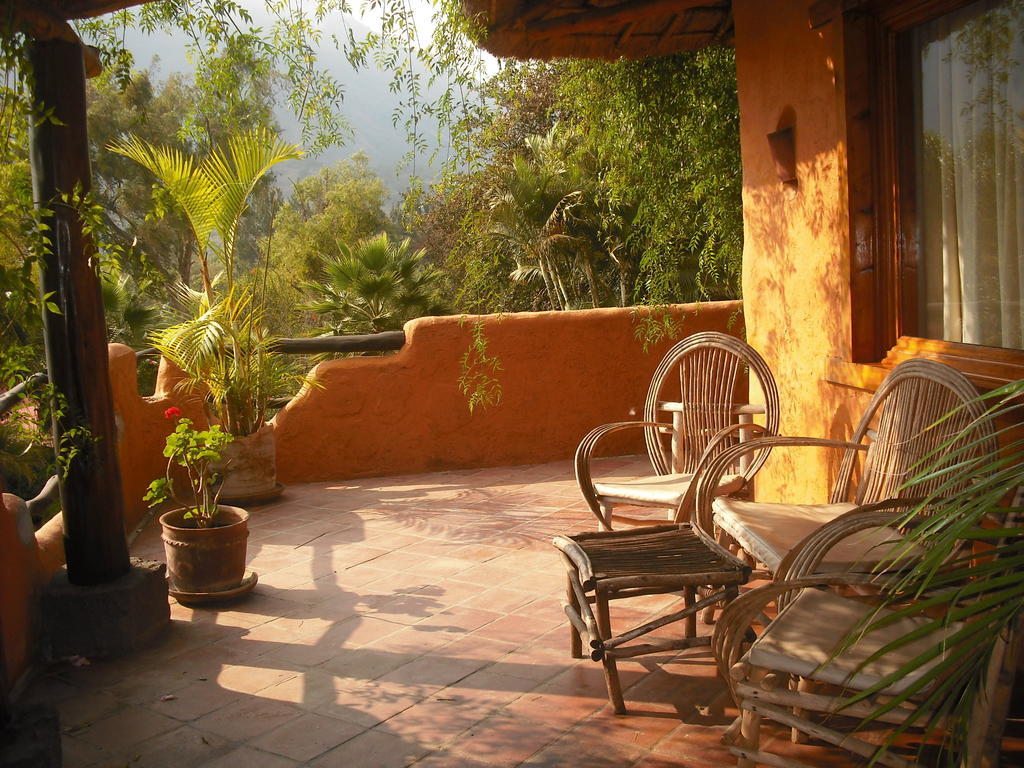 Hotel Y Restaurante Bambu Santiago Atitlán Esterno foto