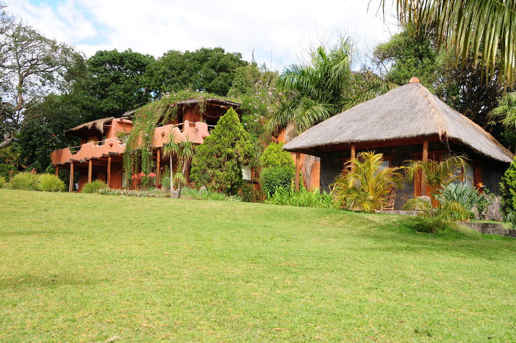 Hotel Y Restaurante Bambu Santiago Atitlán Esterno foto